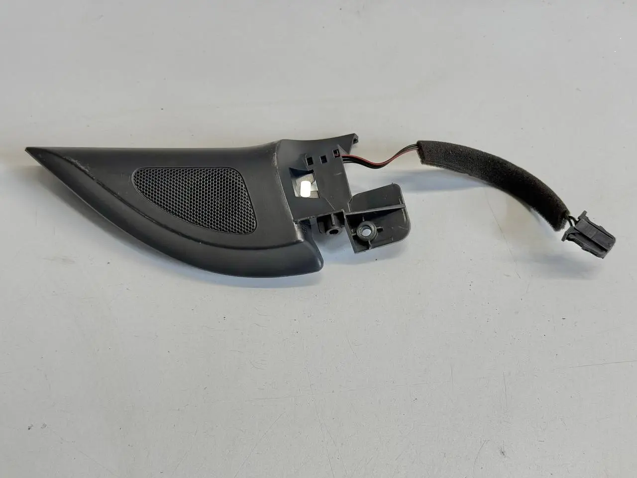 Hochtöner Lautsprecher Box Spiegeldreieck vorne VW Golf5 1K1 1.4L 1K0035411A