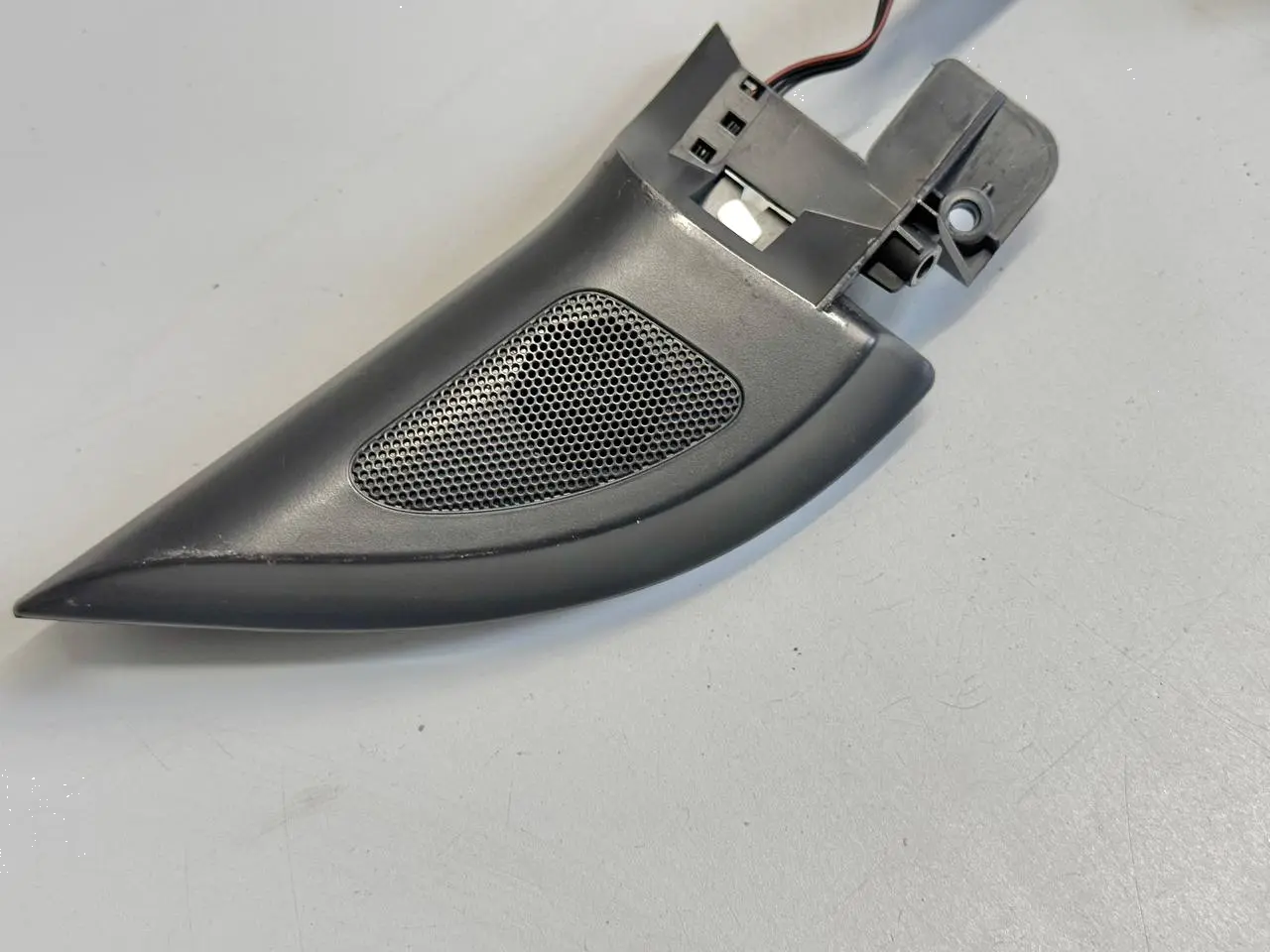 Hochtöner Lautsprecher Box Spiegeldreieck vorne VW Golf5 1K1 1.4L 1K0035411A