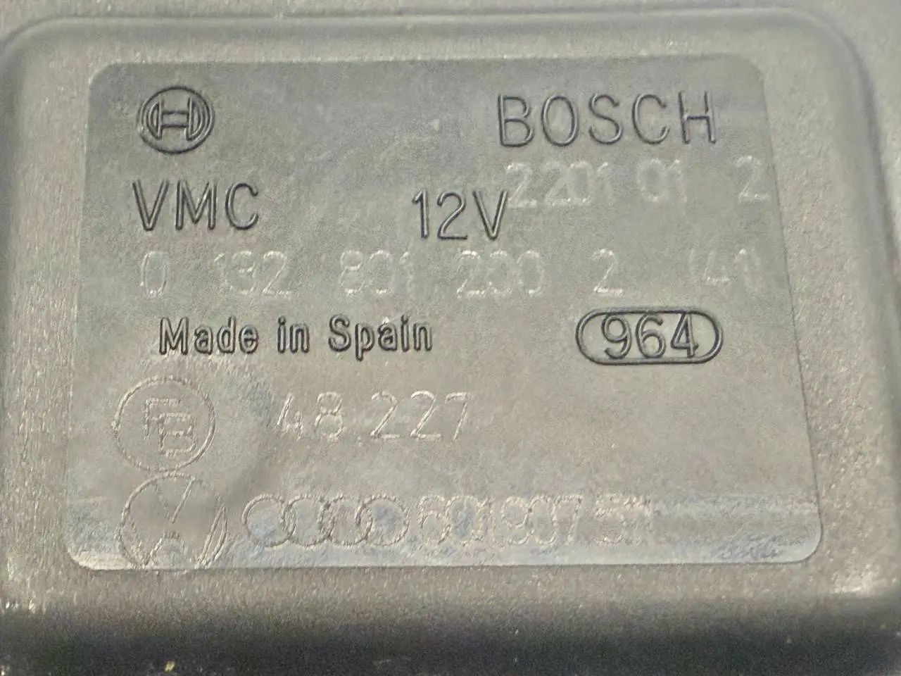 Stellmotor für Umluftklappe und SKODA Fabia 6Y5 1.4 2001 Kombi 01828012002