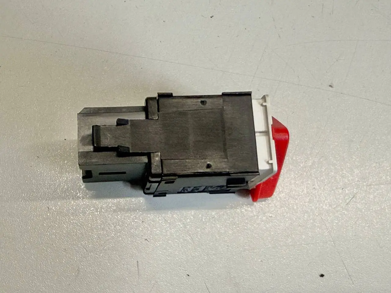 Steuergerät Motorsteuerung ECU für SKODA Fabia 6Y5 1.4 Kombi 8Y0953235