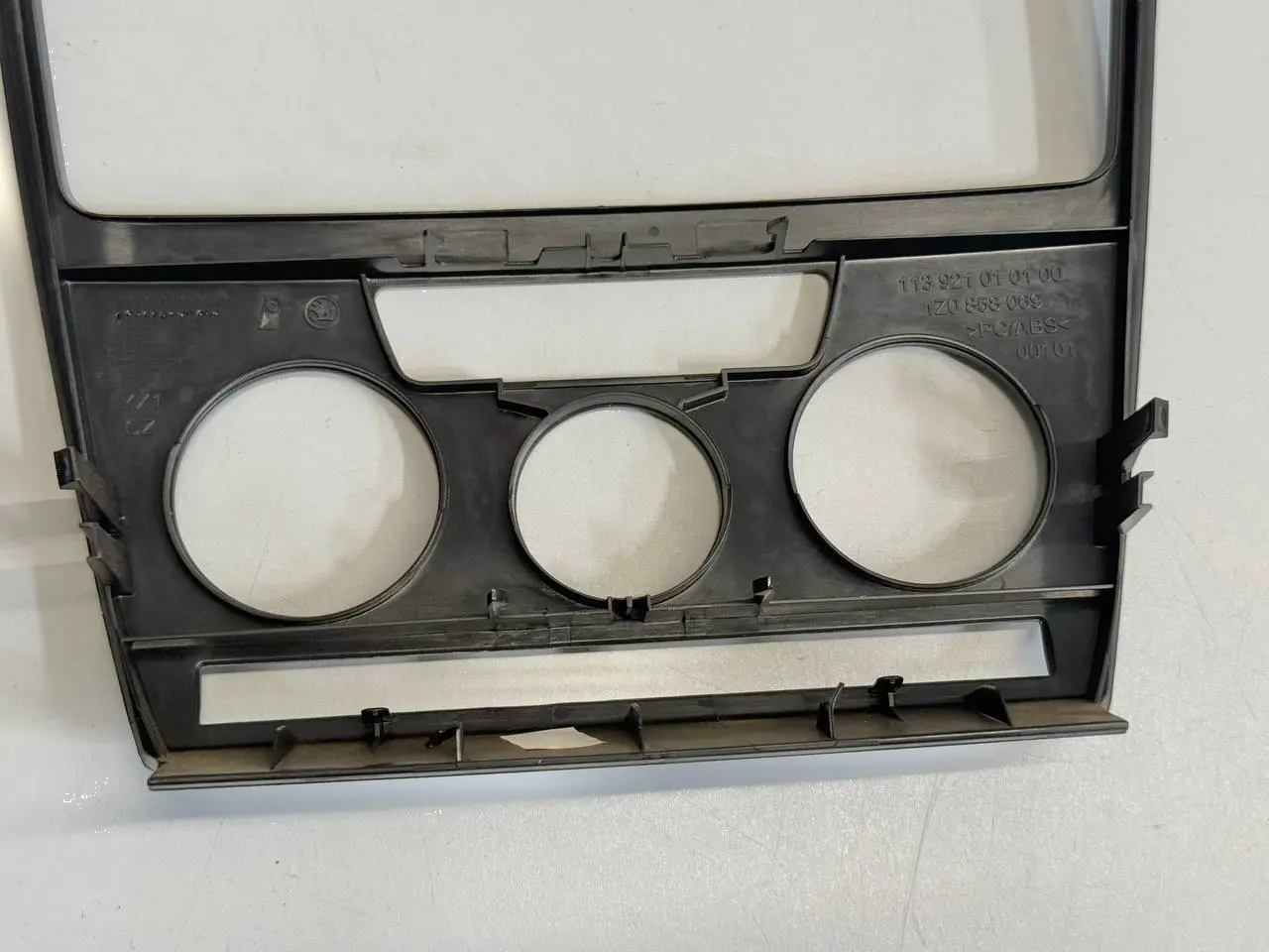 Radioblende Einbaurahmen SKODA Octavia 1Z5 1,9 TDI 2004 Kombi 113921010100