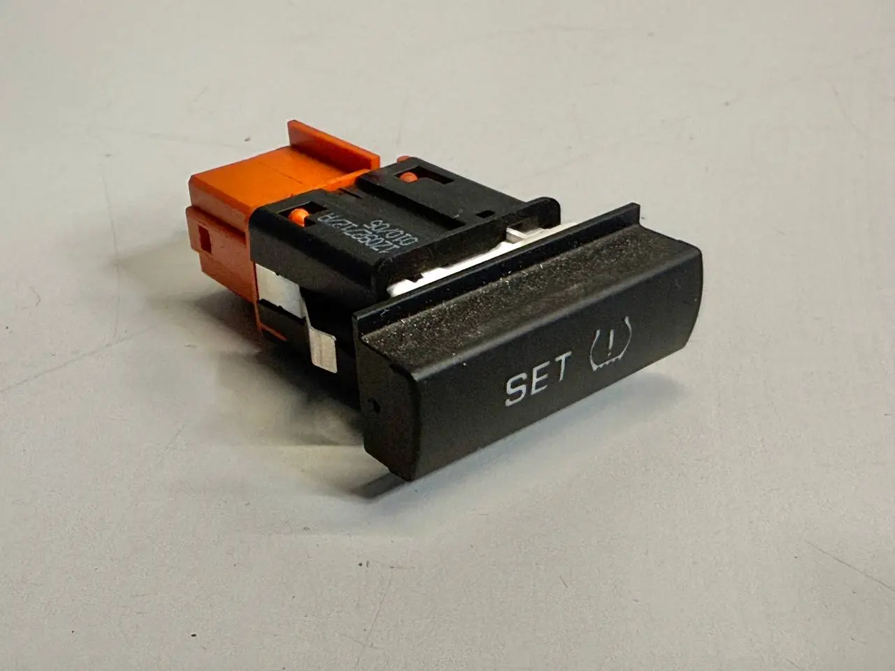 Schalter RDKS Reifendruckkontrolle SKODA Octavia 1Z5 1.9 TDI Kombi 1Z0927127A