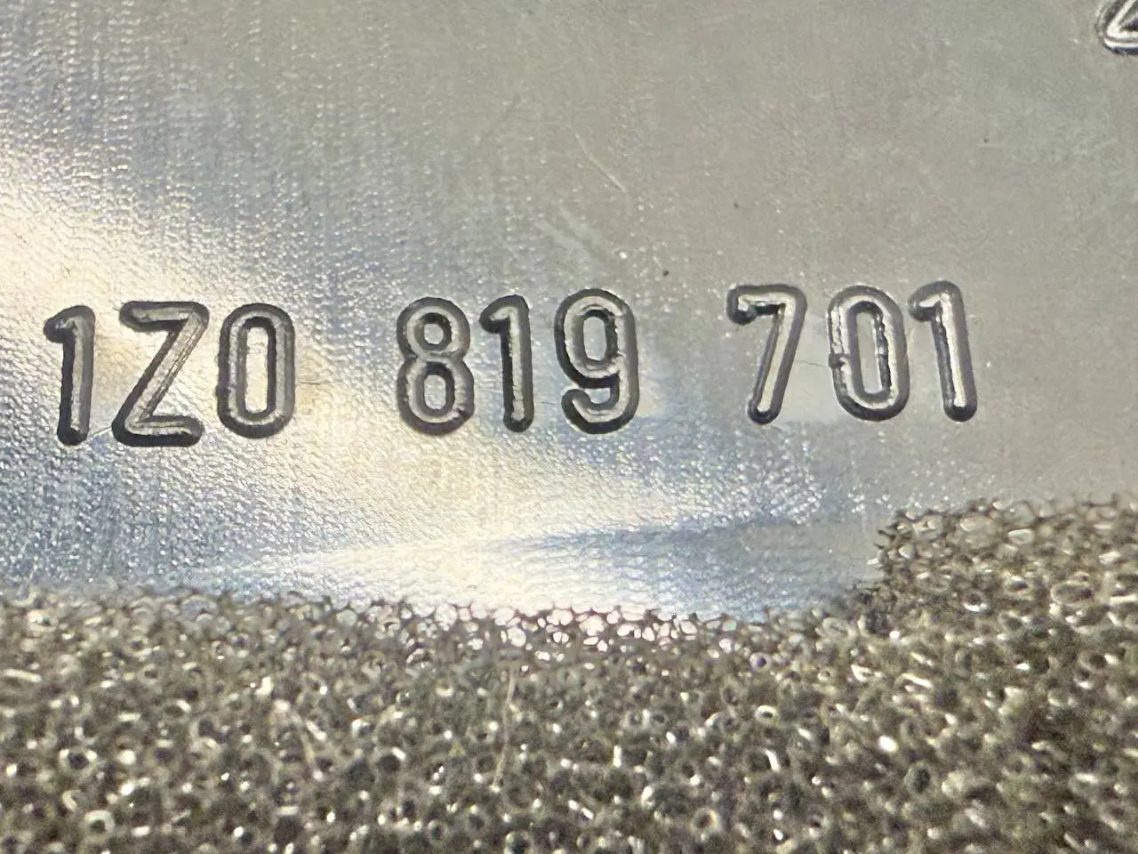 Luftdüse Lüftungsdüse Lüftungsgitter vorne links Skoda Octavia 1Z5 1Z0819701