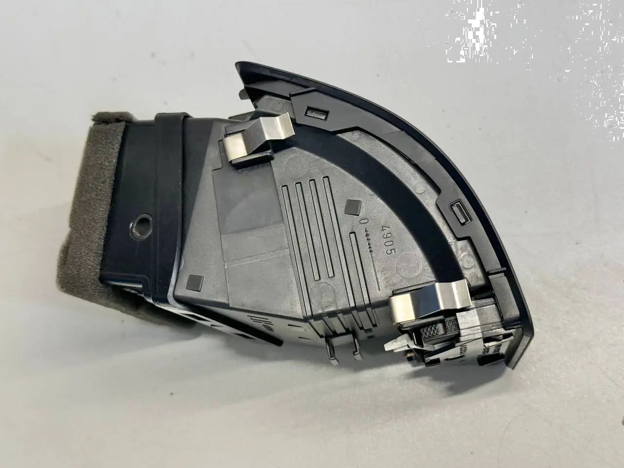Luftdüse Lüftungsdüse Lüftungsgitter vorne links Skoda Octavia 1Z5 1Z0819701