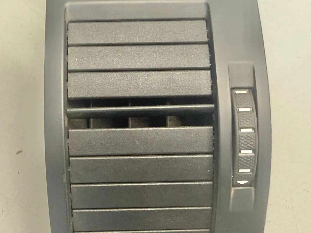 Luftdüse Lüftungsdüse Lüftungsgitter vorne links Skoda Octavia 1Z5 1Z0819701