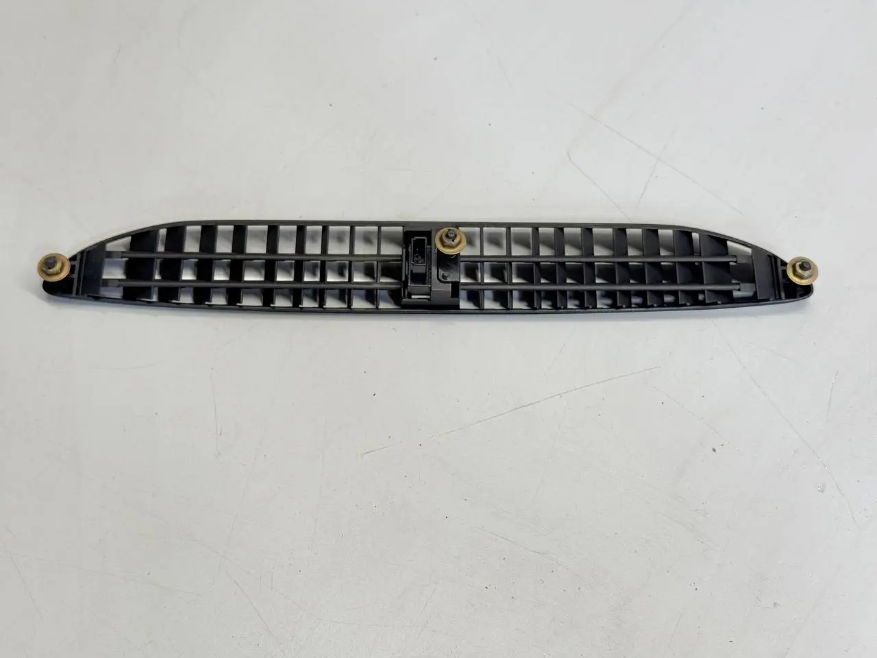Lüftungsgitter Armaturenbrett A6 Audi A6 Avant 4B5 TDI 2.5L 2002 4B0819635