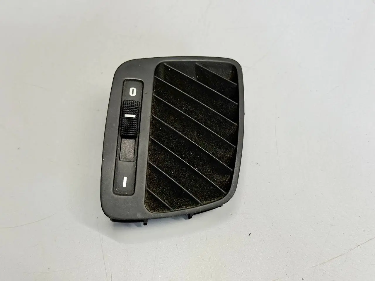 Luftdüse Luftausströmer Audi A6 Avant 4B5 TDI 2.5L 2002 4B0819793