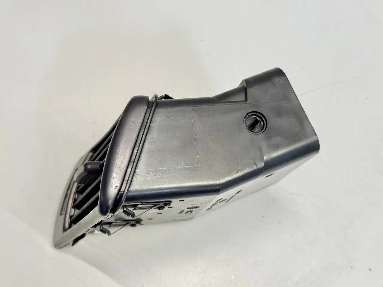 Luftdüse Lüftungsgitter Audi A6 Avant 4B5 TDI 2.5L 2002 4B1820901