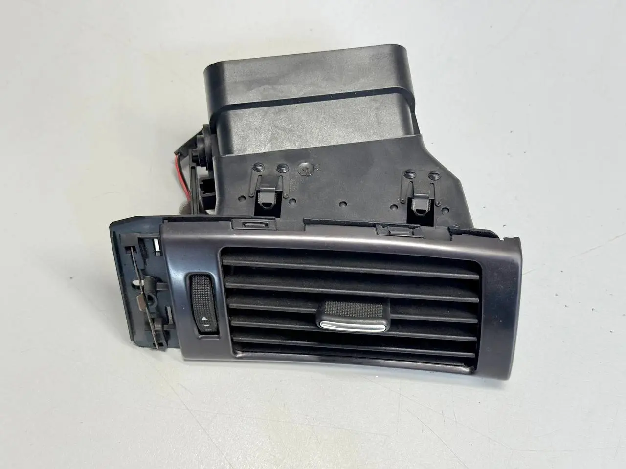Lüftungsdüse Luftausströmer A6 Avant Audi A6 Avant 4B5 TDI 2.5L 2002 4B1820902
