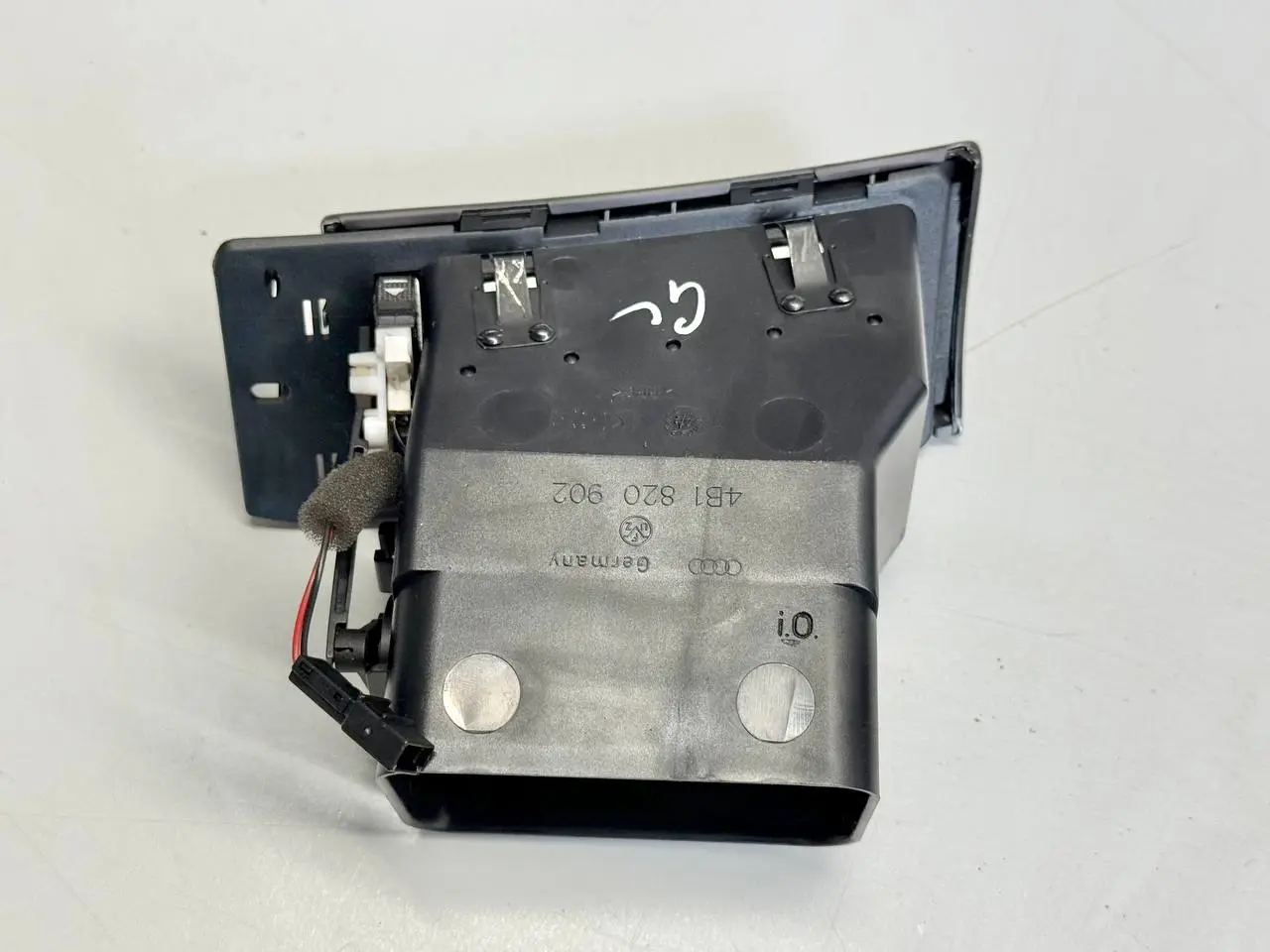 Lüftungsdüse Luftausströmer A6 Avant Audi A6 Avant 4B5 TDI 2.5L 2002 4B1820902