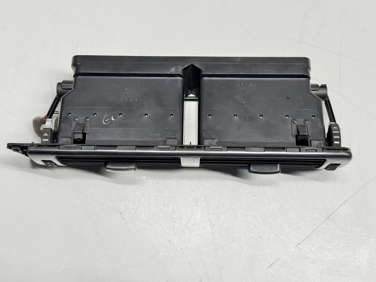 Luftdüse Lüftungsausströmer Audi A6 Avant 4B5 TDI 2.5L 2002 4B1820951