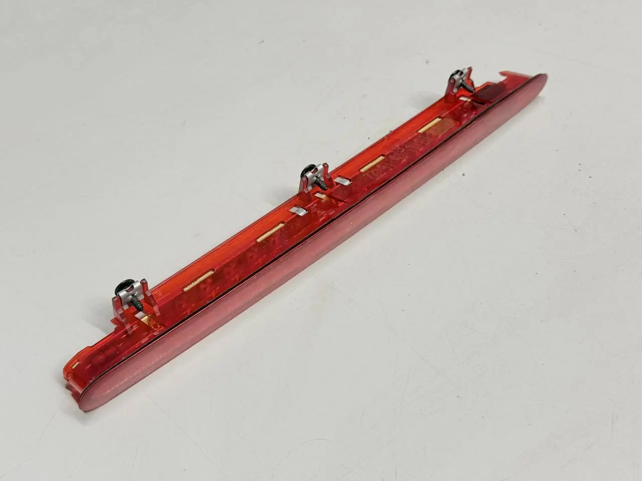 Dritte Bremsleuchte Bremslicht Zusatzlicht für VW Touran 1T1 2003 1T0945097A