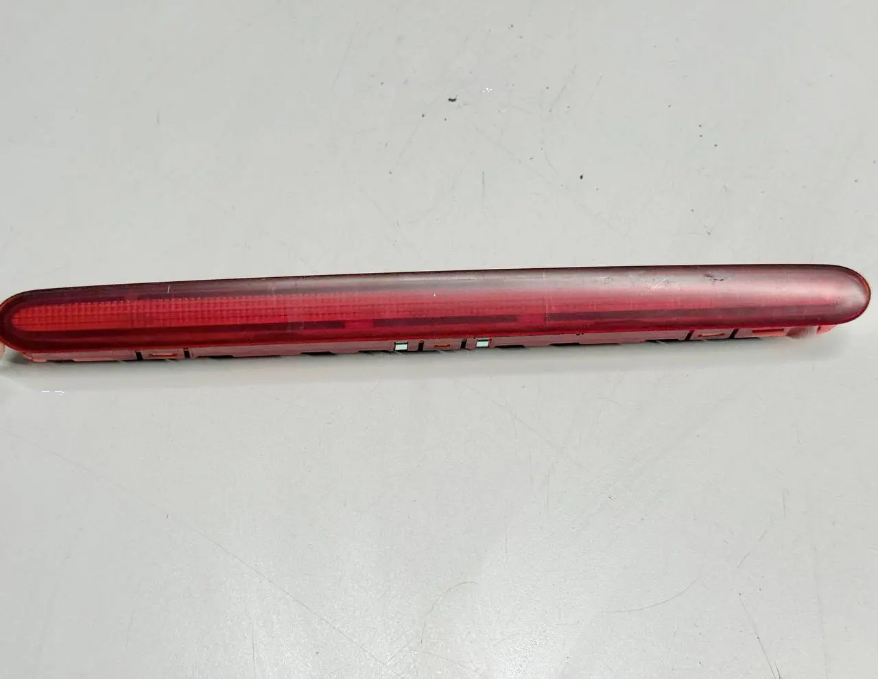 Dritte Bremsleuchte Bremslicht Zusatzlicht für VW Touran 1T1 2003 1T0945097A