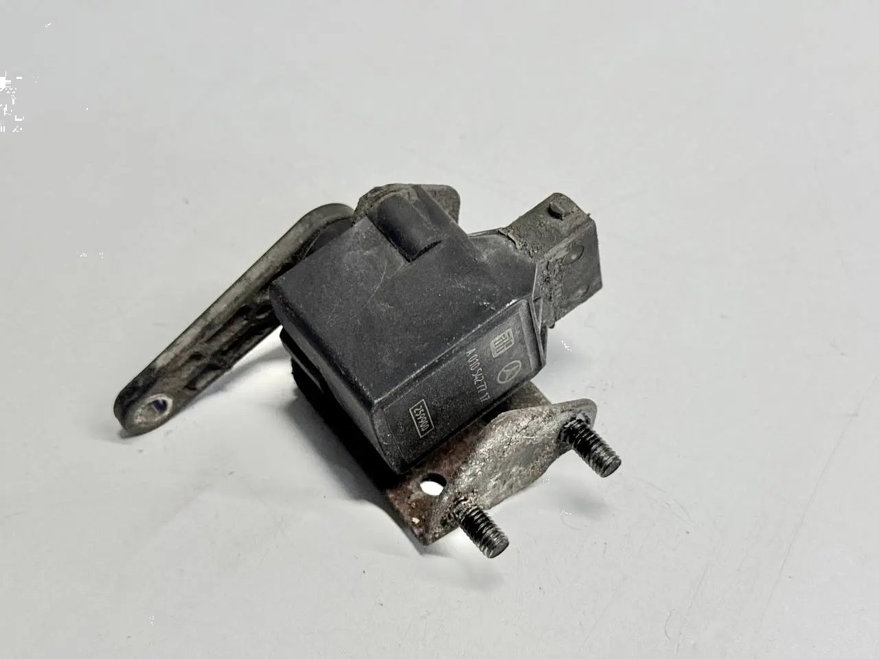 Höhenstandsensor Niveauregulierung hinten Benz W212 E-Klasse 2010 A0105427717