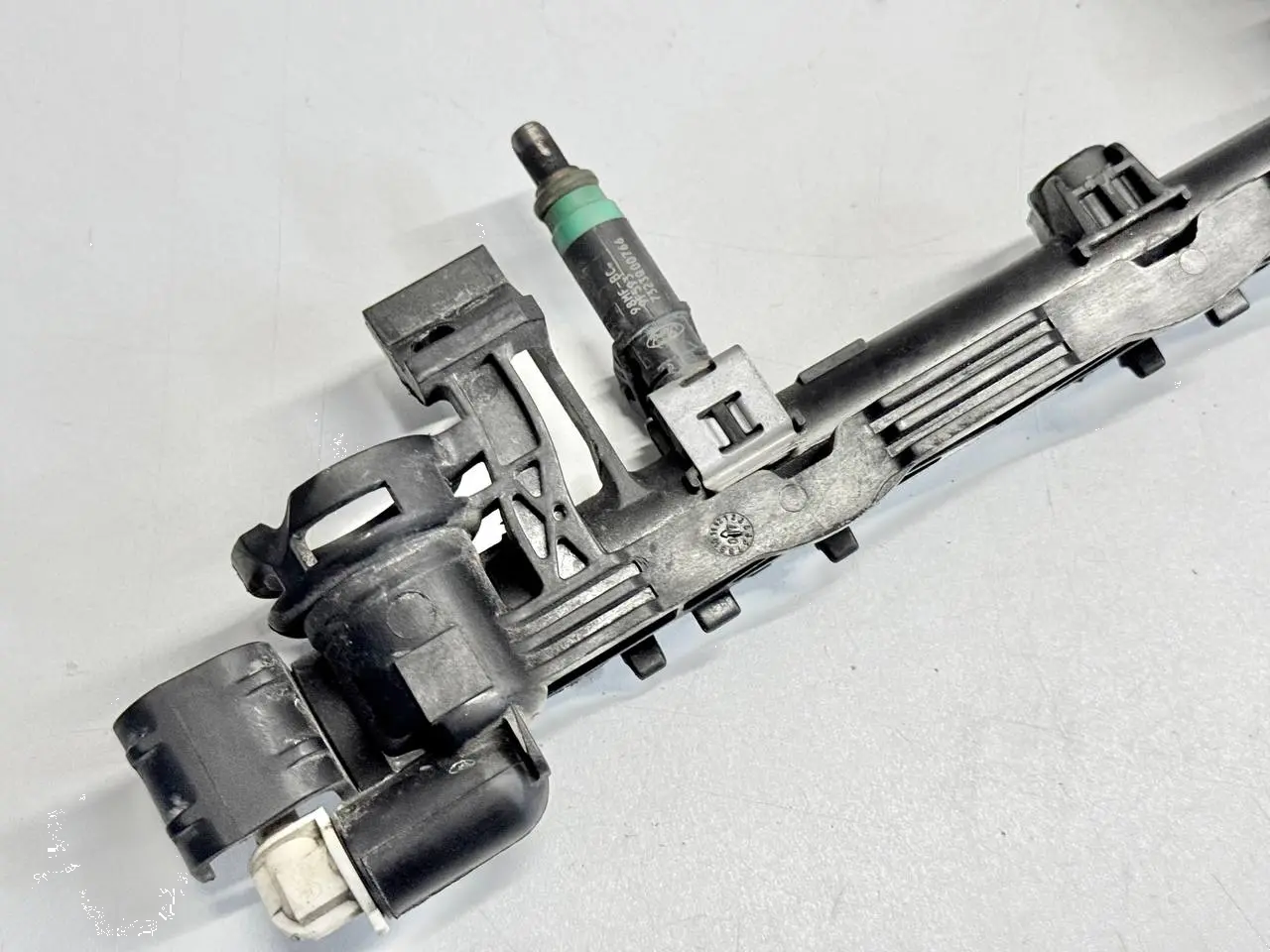 Einspritzleiste Einspritzung für Fiesta FORD Fiesta 1.4L 2008 5S669H487AA
