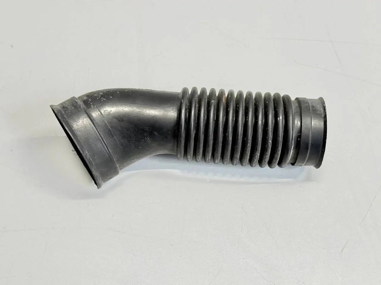 Ansaugrohr Ansaugschlauch Luftführung Corsa D Opel Corsa D 1.2L 2008 55557183
