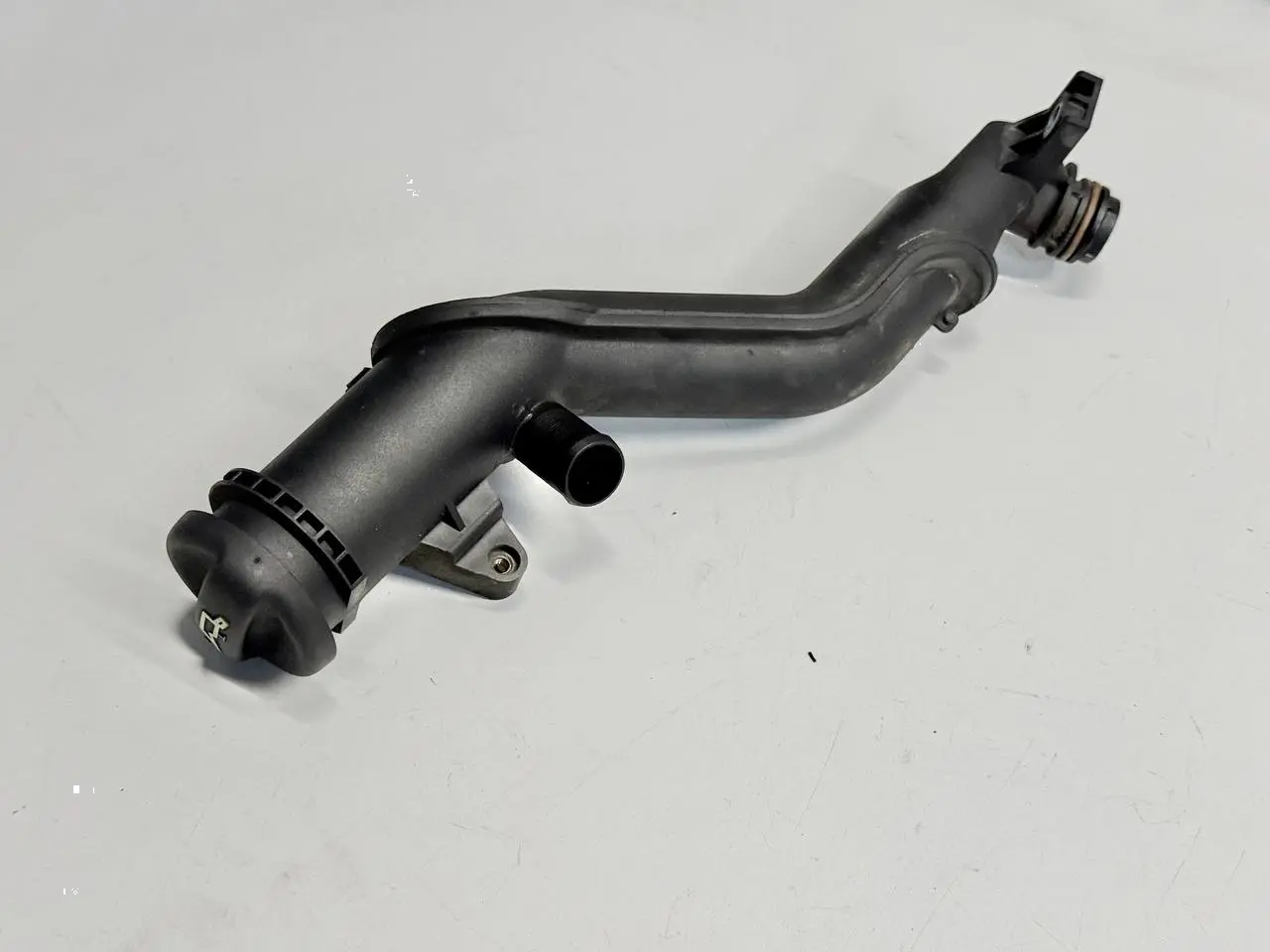 Öleinfüllstutzen Einfüllrohr Mondeo FORD Mondeo CA2 2.0L TDCi 2008 9654733980