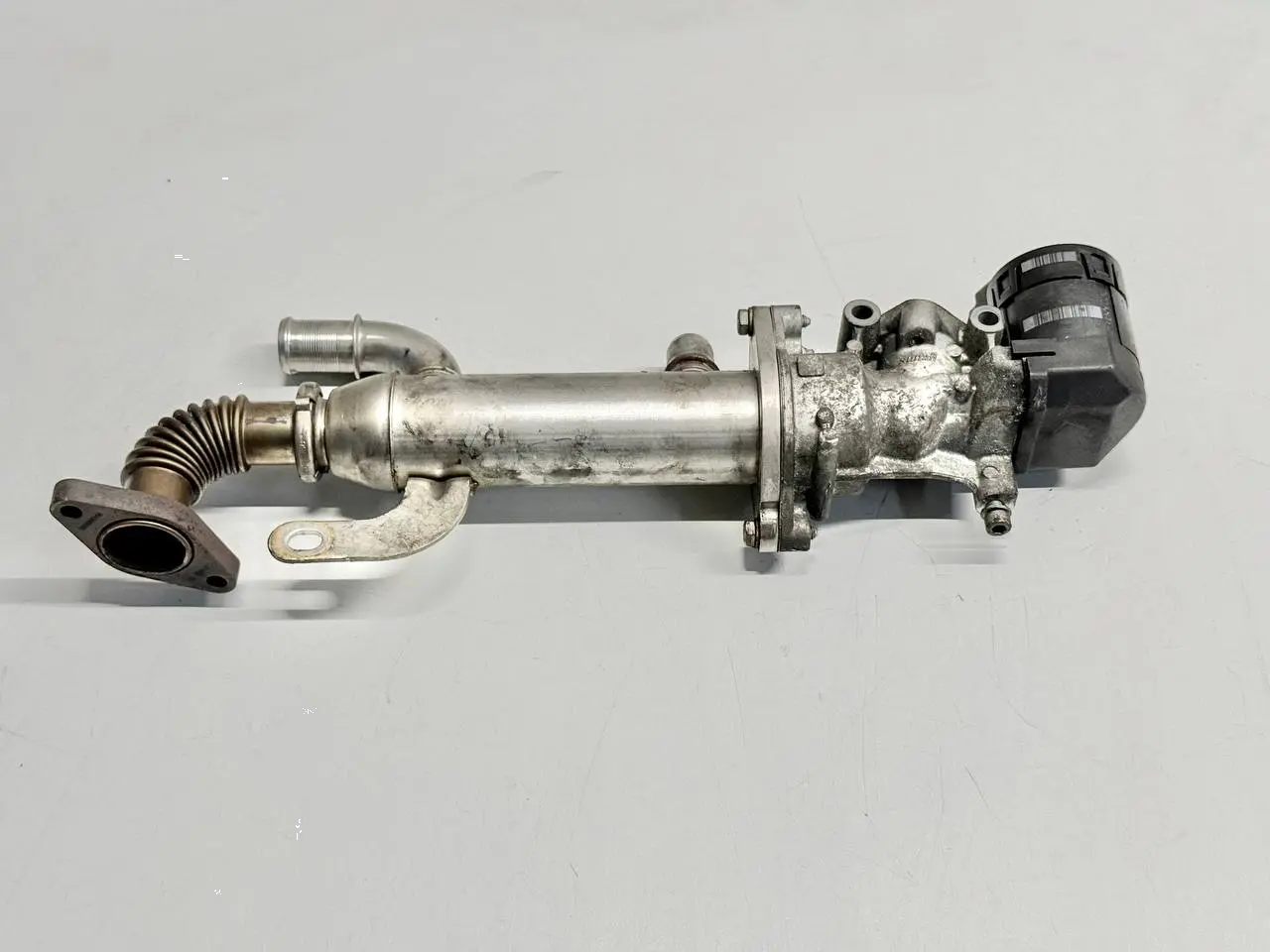 Abgaskühler AGR Ventil für Mondeo CA2 FORD Mondeo CA2 2.0L TDCi 2008 993062H