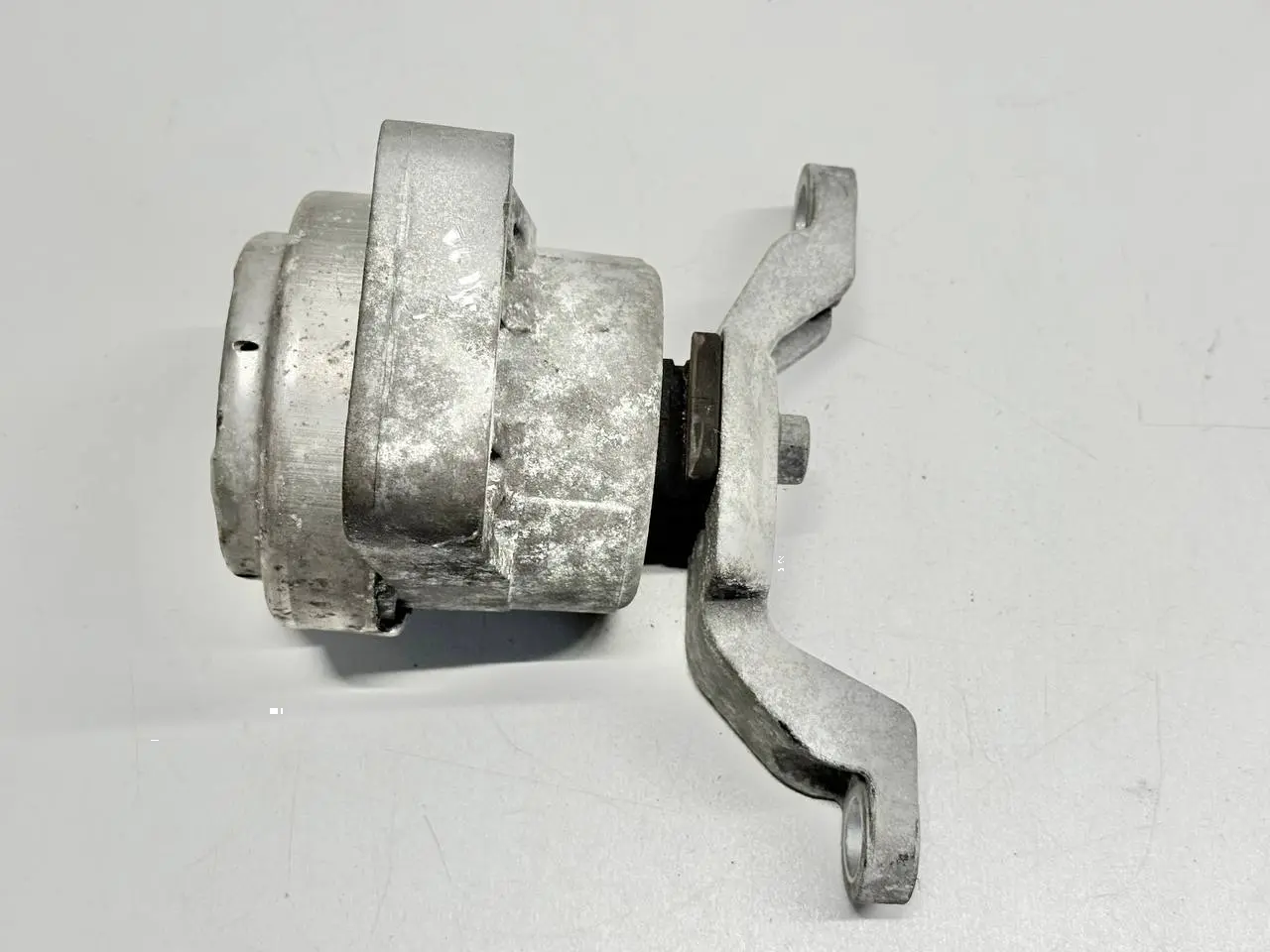 Motorhalterung Träger Konsole für FORD Mondeo CA2 2.0L TDCi 2008 6G916F012EB