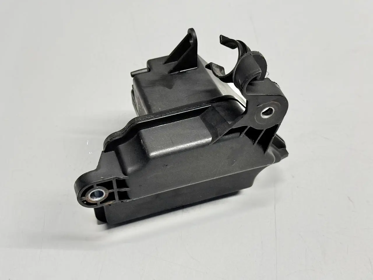 Unterdruckbehälter Vakuumbehälter FORD Mondeo CA2 2.0L TDCi 2008 9646411180