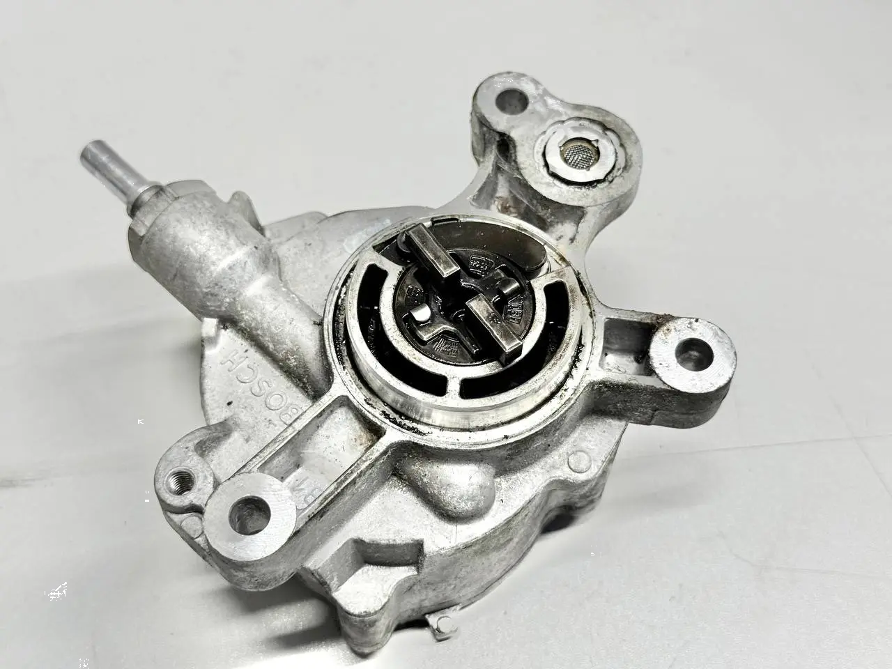 Unterdruckpumpe Vakuumpumpe für Mondeo FORD Mondeo CA2 2.0L TDCi 2008 D1651B
