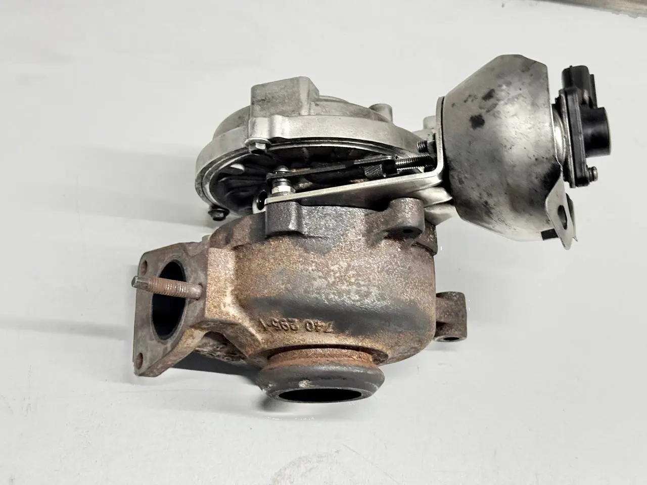 Turbolader Abgasturbolader Ladegerät FORD Mondeo CA2 2.0L TDCi 2008 ZY80215500