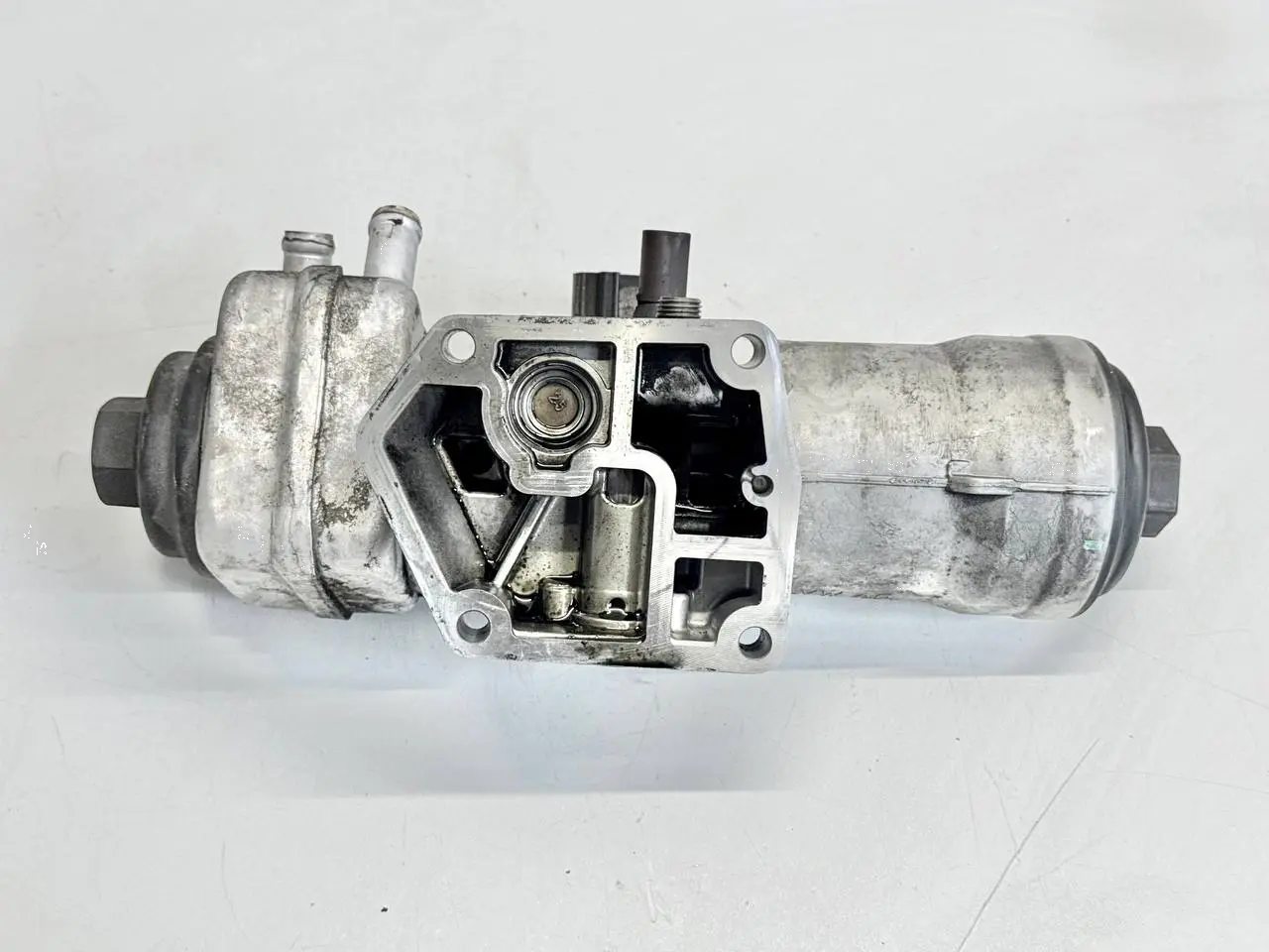 Ölfiltergehäuse, Ölkühler, SKODA Octavia 1Z5 1,9 TDI 2004 Kombi 045115389G