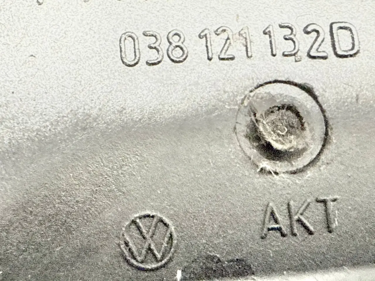Kühlmittelflansch Wasserstutzen SKODA Octavia 1Z5 1,9 TDI 2004 Kombi 038121132D