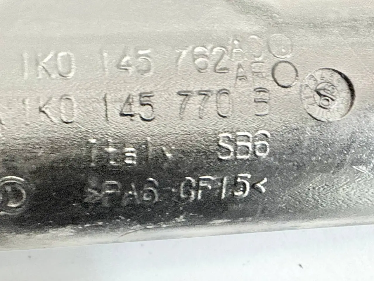 Ladedruckrohr Ladeluftleitung SKODA Octavia 1Z5 1,9 TDI 2004 Kombi 1K0145762