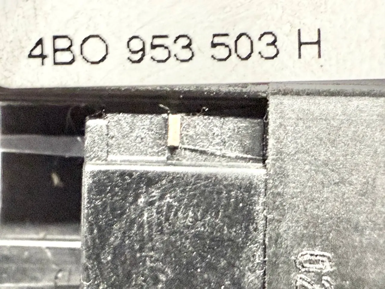 Lenkstockschalter Wischerhebel Kombischalter VW Polo 9N1 1,2L 2002 4B0953503H
