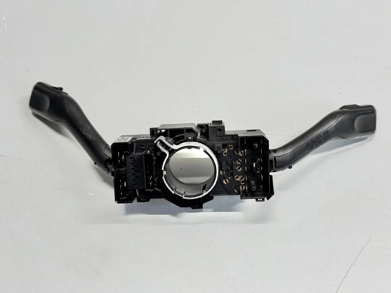 Lenkstockschalter Wischerhebel Kombischalter VW Polo 9N1 1,2L 2002 4B0953503H