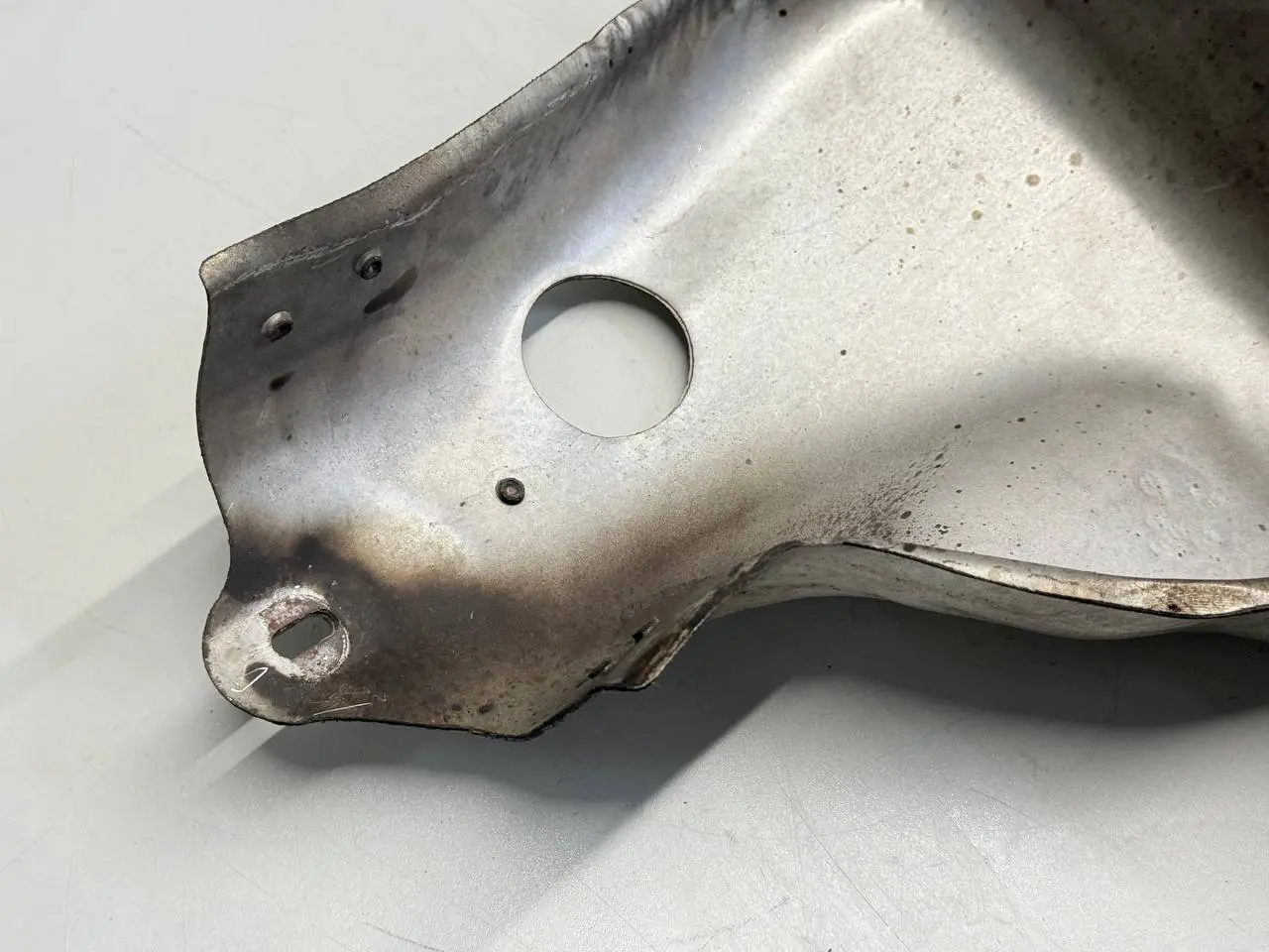 Wärmeschutzblech Abdeckung Hitzeschild VW New Beetle 1C1 1.4 2004 036253041T