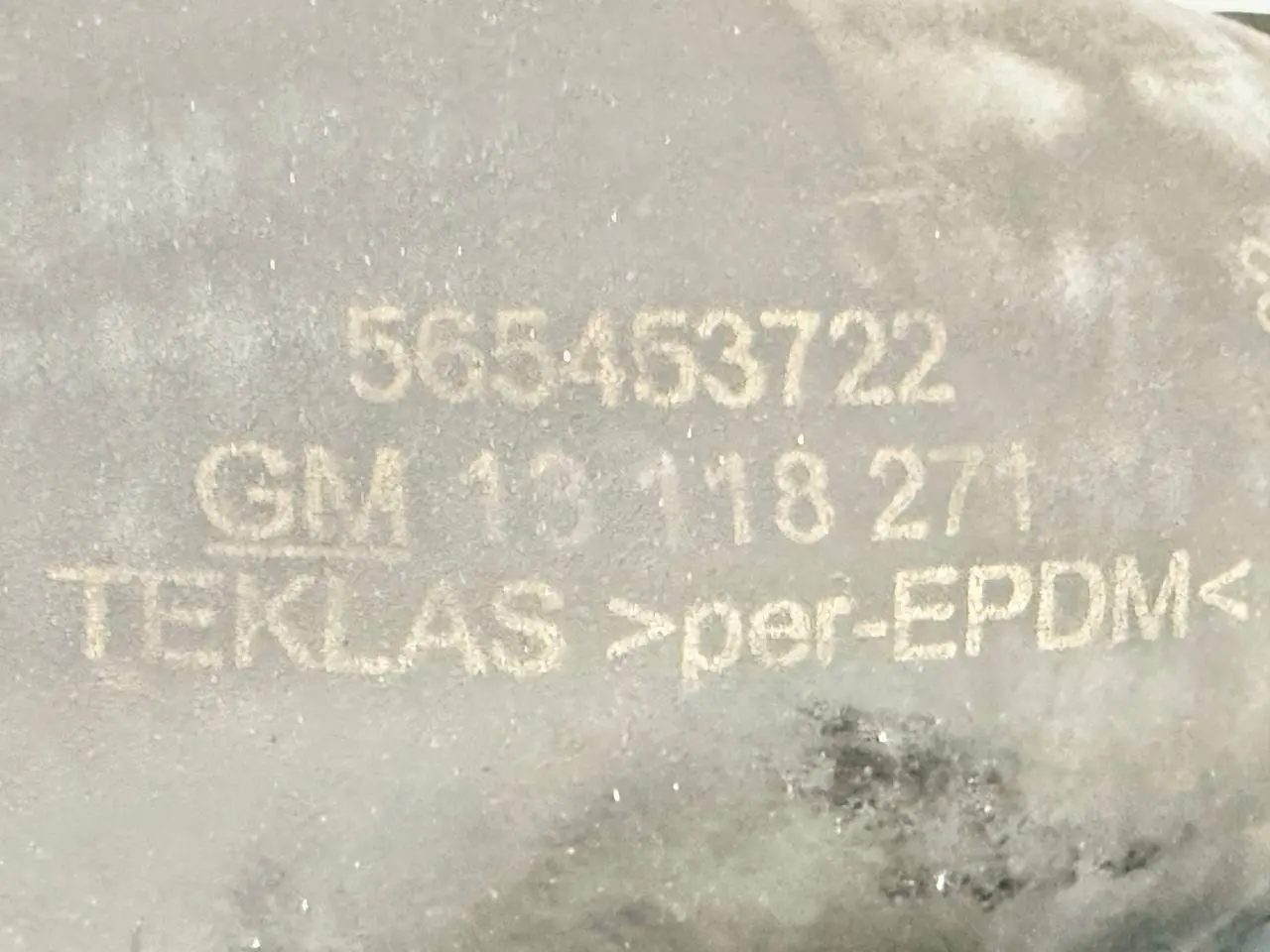 Kühlwasserschlauch Schlauch für Corsa D 1.2L ASTRA-H 1.6 DOHC 2007 55559594