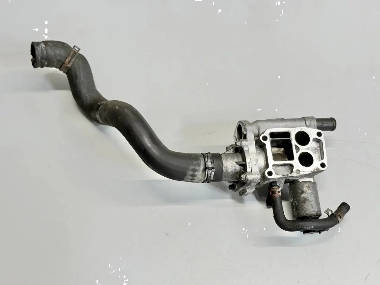 Kühlwasserschlauch Schlauch für Corsa D 1.2L ASTRA-H 1.6 DOHC 2007 55559594
