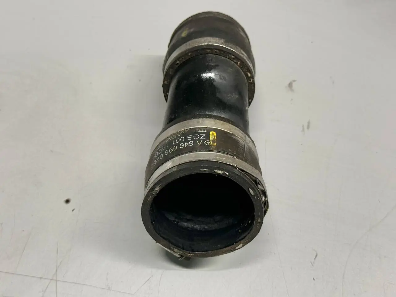 Ladeluftschlauch Ladeluftrohr Mercedes Benz Vito W639 111 2009 A6460980283