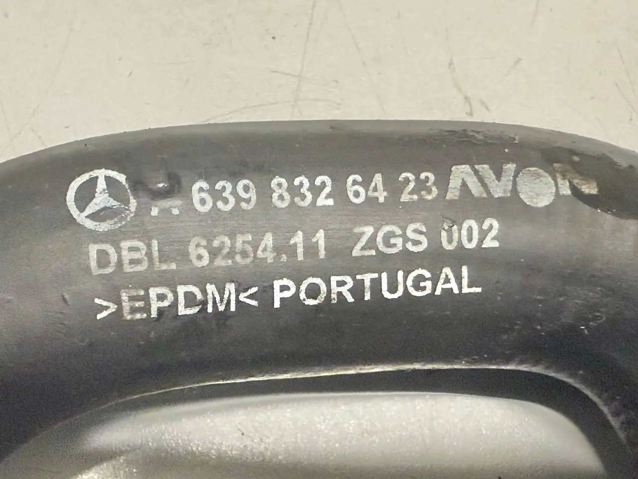 Kühlwasserschlauch Benz Vito 111 Mercedes Benz Vito W639 111 2009 6398326423