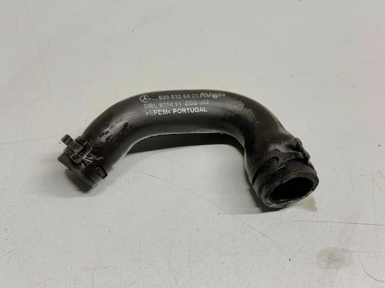 Kühlwasserschlauch Benz Vito 111 Mercedes Benz Vito W639 111 2009 6398326423