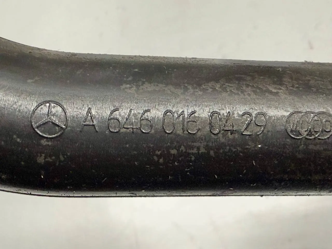 Anschlussstutzen Ölleitung Mercedes Benz Vito W639 111 2009 A6460160429