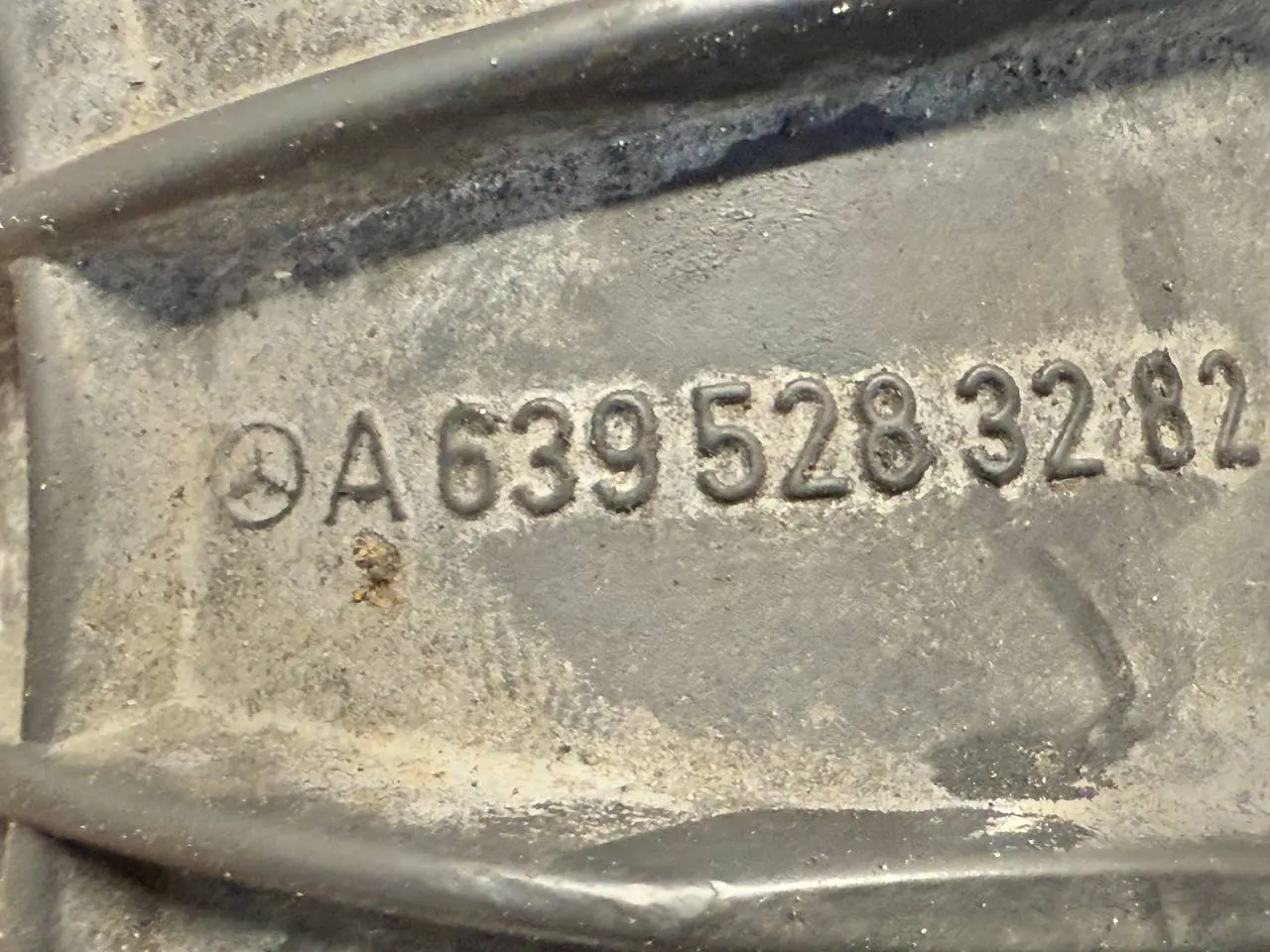 Ansaugschlauch Ladeluftschlauch Mercedes Benz Vito W639 111 2009 A6395283282