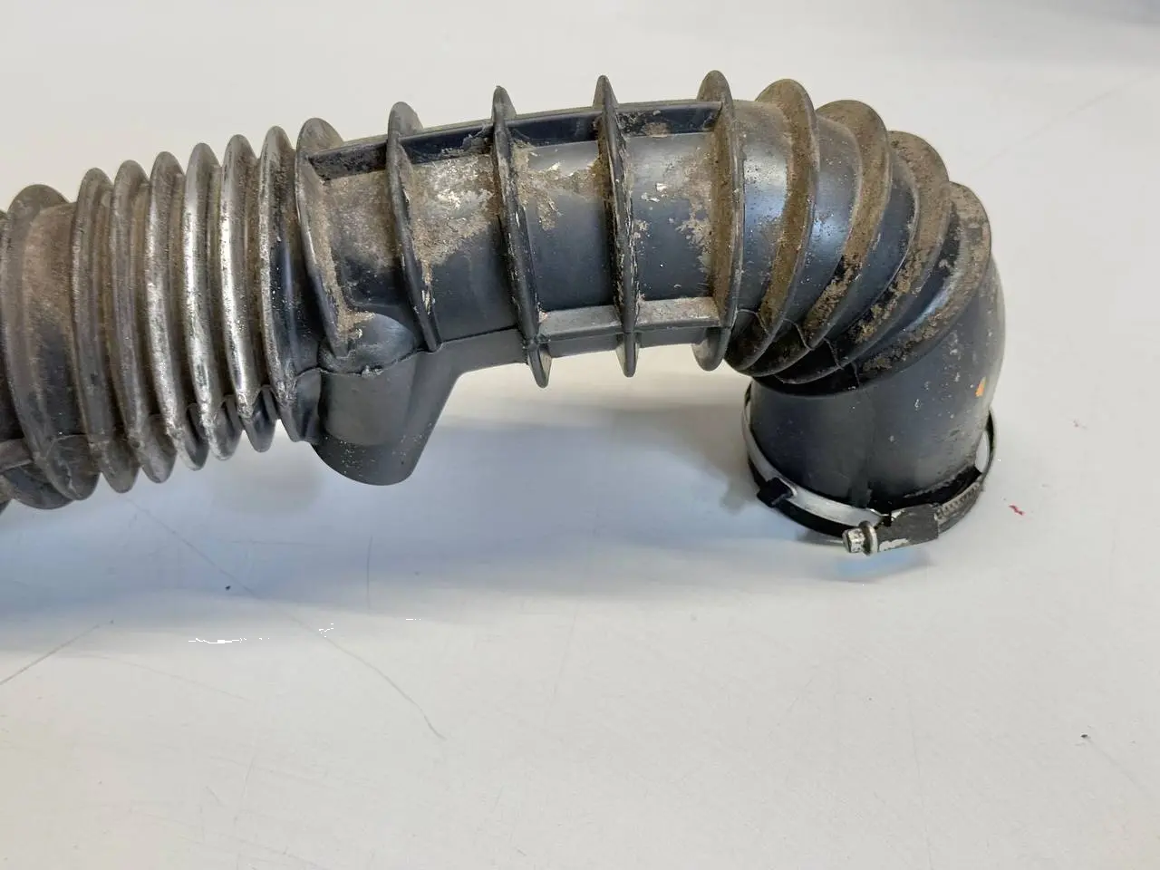 Ansaugschlauch Ladeluftschlauch Mercedes Benz Vito W639 111 2009 A6395283282