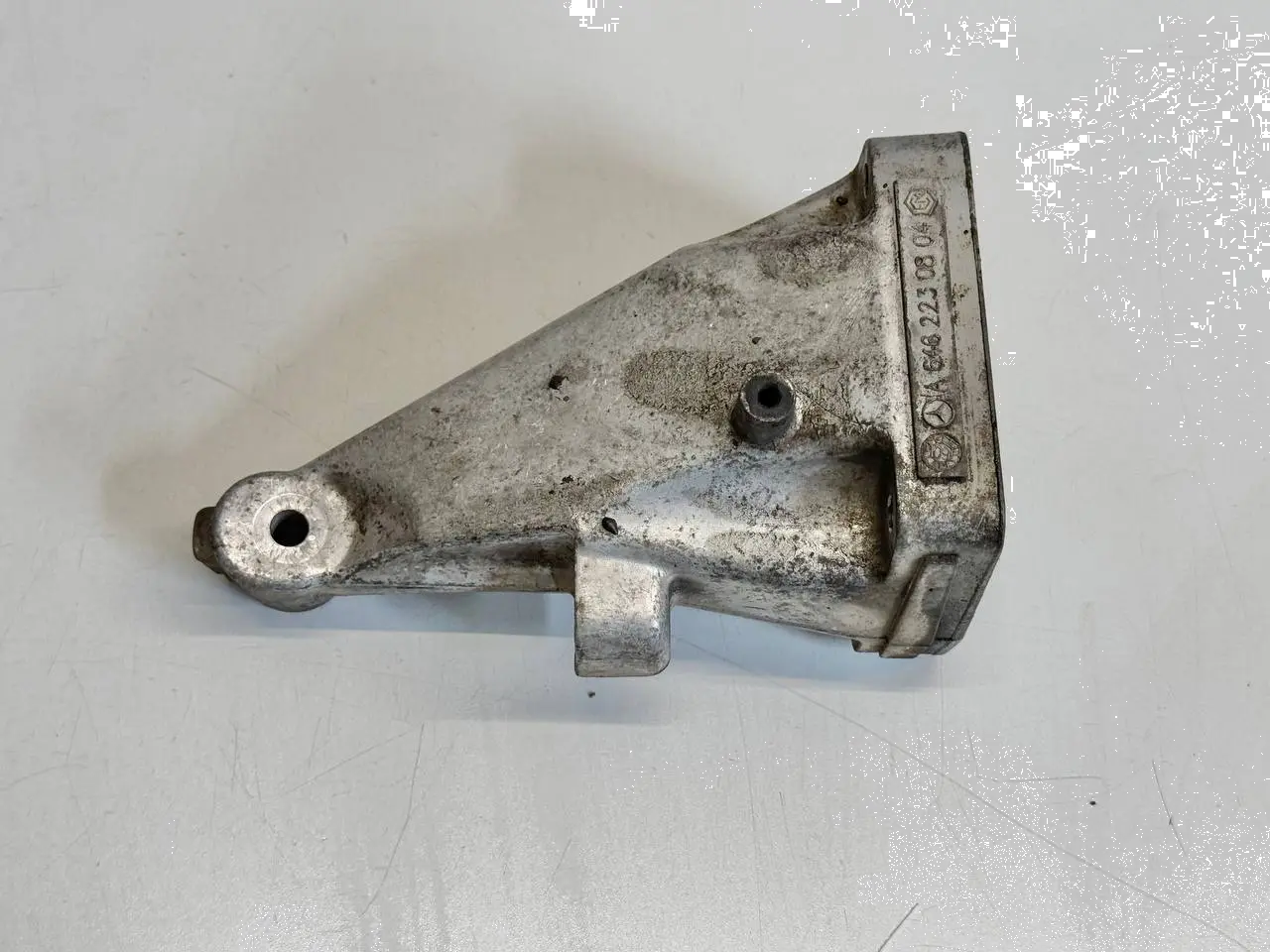 Motorhalter Motorträger Lager Benz Mercedes Benz Vito W639 111 2009 A6462230804