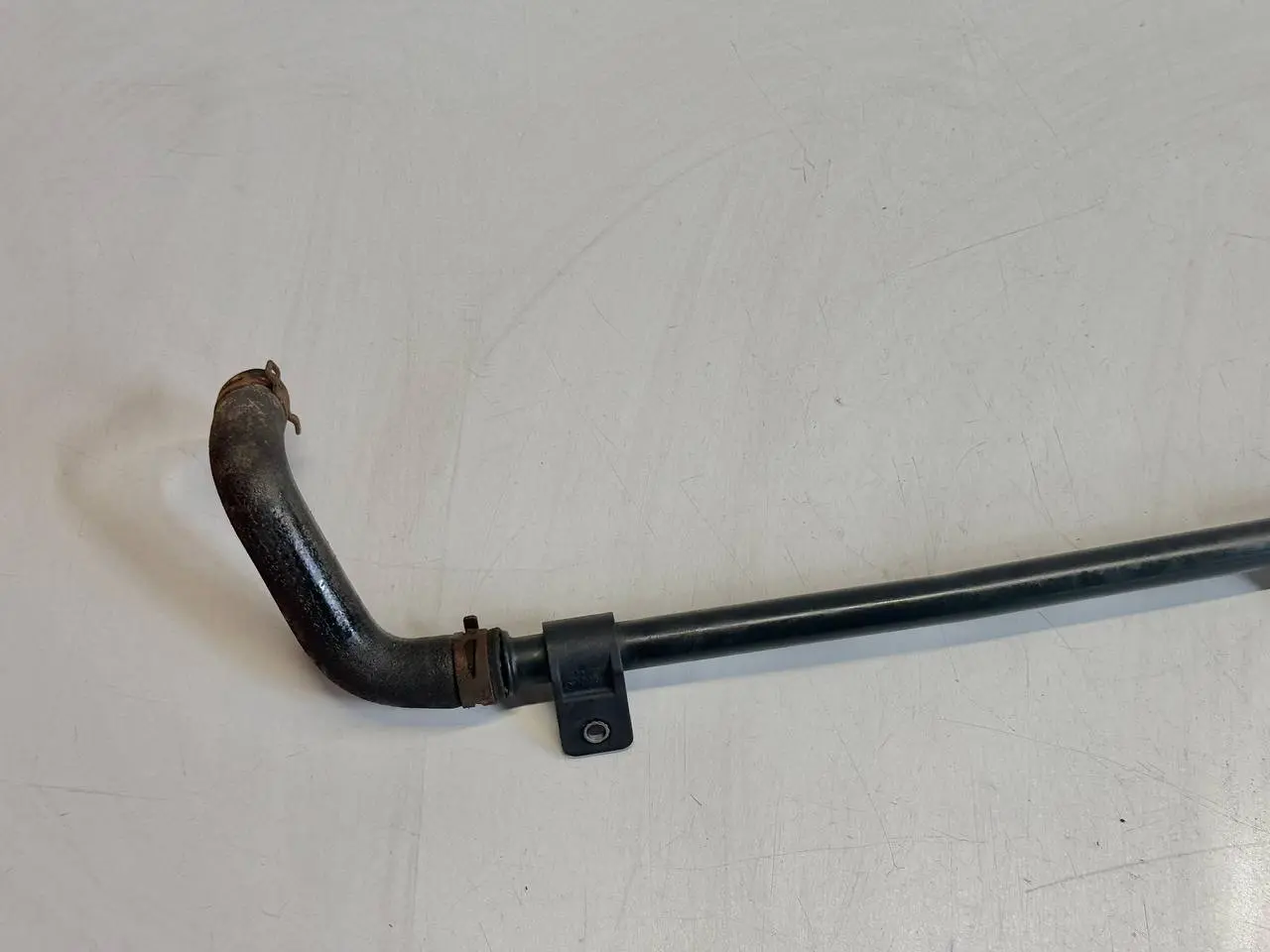 Kühlwasser Rohr Schlauch Leitung Mercedes Benz Vito W639 111 2009 A6398306315