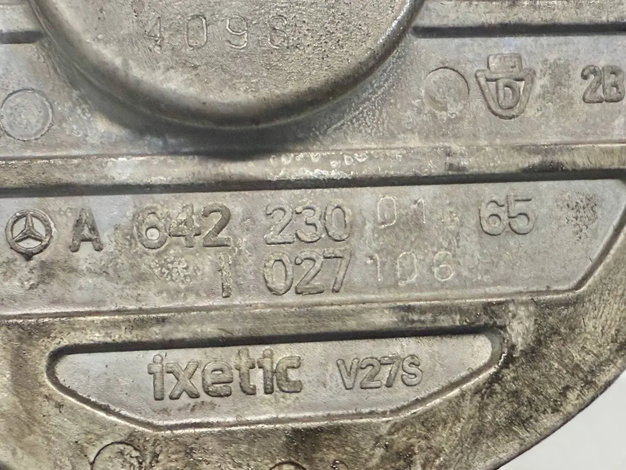 Vakuumpumpe Unterdruckpumpe für Mercedes W212 E-Klasse A6422300165