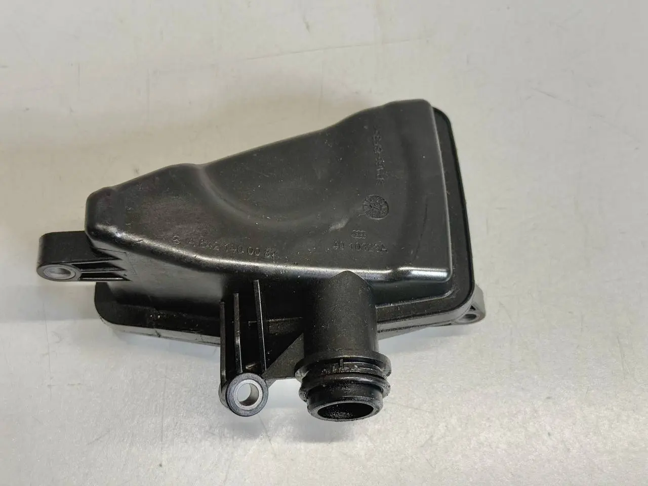 Ansaugrohr Resonator Dämpfer W212 E-Klasse A6421400087