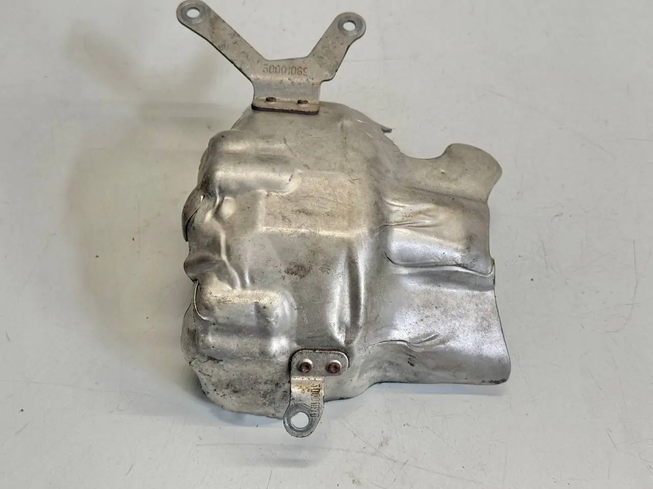 Abschirmblech Turbolader Hitzeblech OM642 Benz W212 E-Klasse 2010 A6420961168