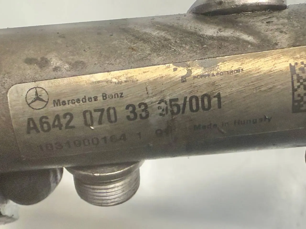 Hochdruck Drucksensor Einspritzleitung Kraftstoffverteiler E-Klasse A6420700146