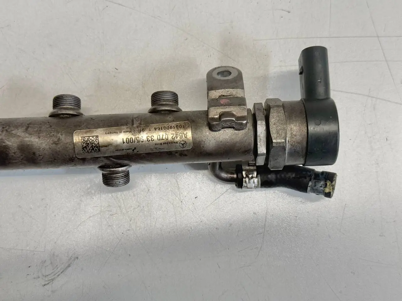 Hochdruck Drucksensor Einspritzleitung Kraftstoffverteiler E-Klasse A6420700146