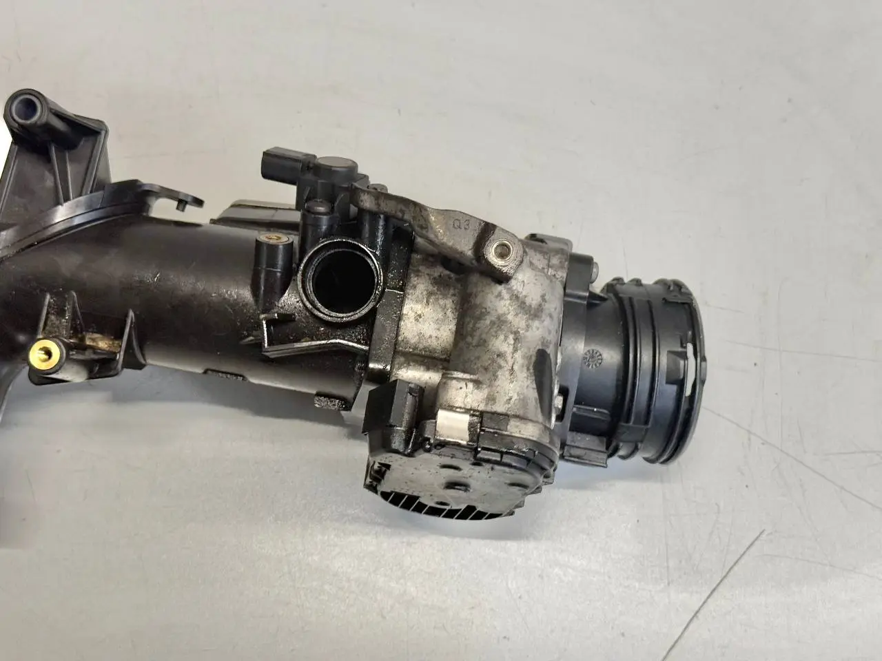 Drosselklappe Regelklappe Stutzen für -Benz Benz W212 E-Klasse 2010 A6420900270