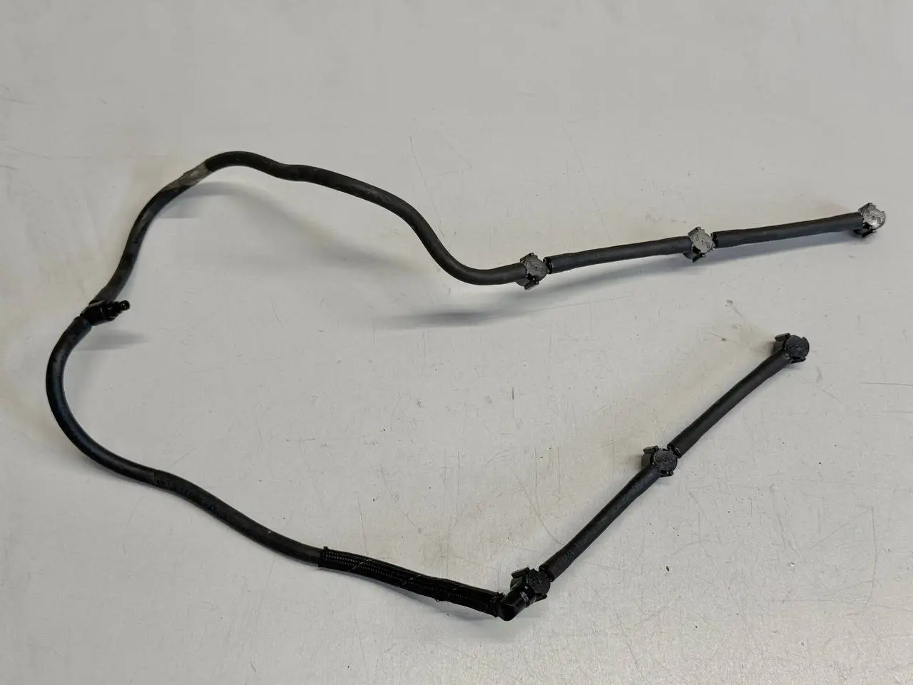 Kraftstoffleitung Leckölleitung Benz W212 E-Klasse 2010 A6420707832
