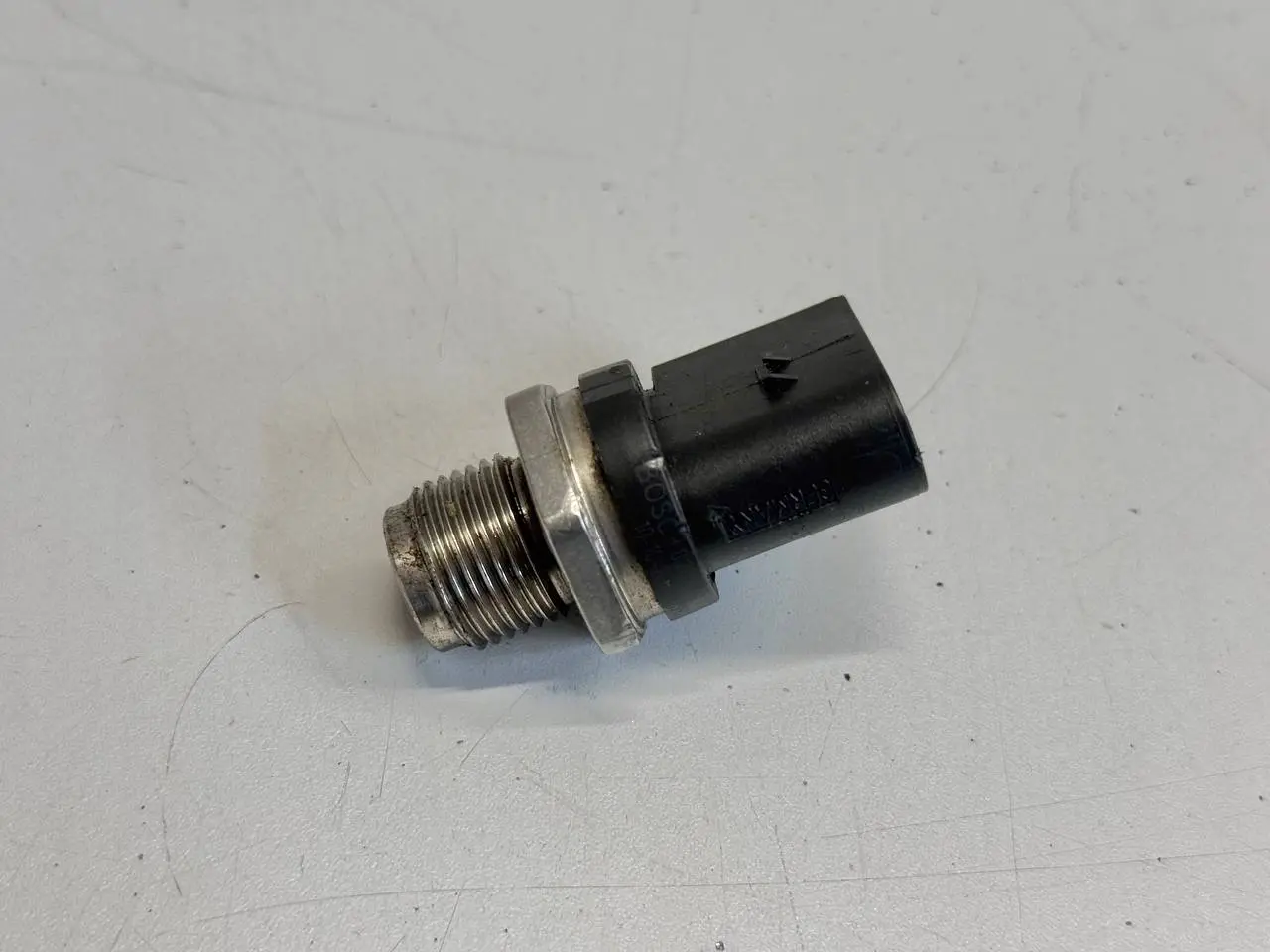 Kraftstoffdrucksensor Einspritzleiste Benz W212 E-Klasse 2010 A0061537828